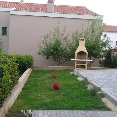 Apartamento 4 Bedroom With 3 Bathrooms And Private Parking - Orange *