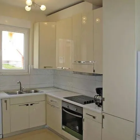 4 Bedroom With 3 Bathrooms And Private Parking - Orange Zadar