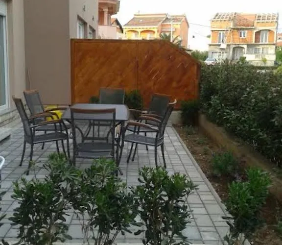 公寓 4 Bedroom With 3 Bathrooms And Private Parking - Orange *